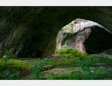Devetashka Cave